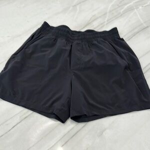 lululemon athletica Black Linerless Pacebreaker- Size Small